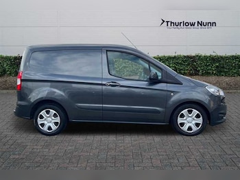 Used Ford Transit Courier 2017 for sale - 76204304: Photo