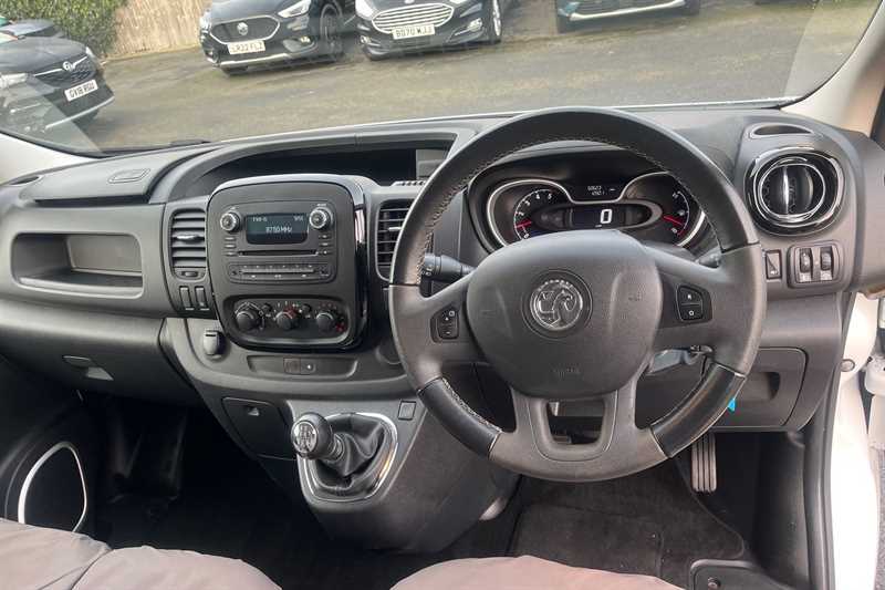 Used Vauxhall Vivaro 2017 for sale - 77146745: Photo 11
