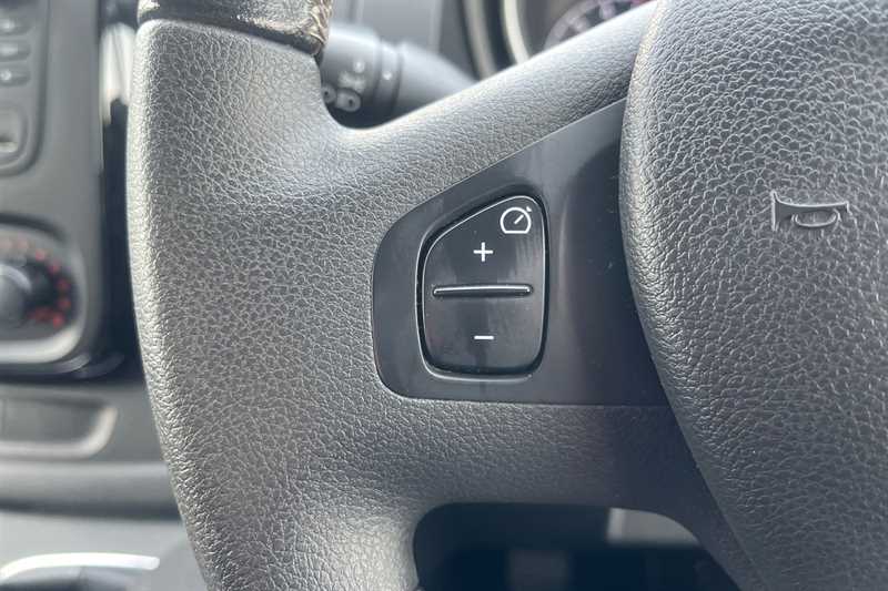 Used Vauxhall Vivaro 2017 for sale - 77146745: Photo 21