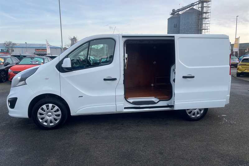 Used Vauxhall Vivaro 2017 for sale - 77146745: Photo 35