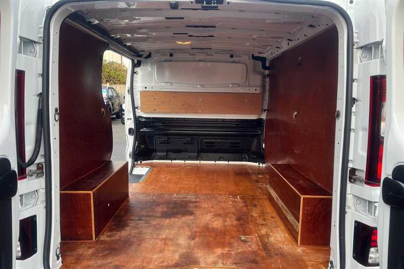 Used Vauxhall Vivaro 2017 for sale - 77146745: Photo 43