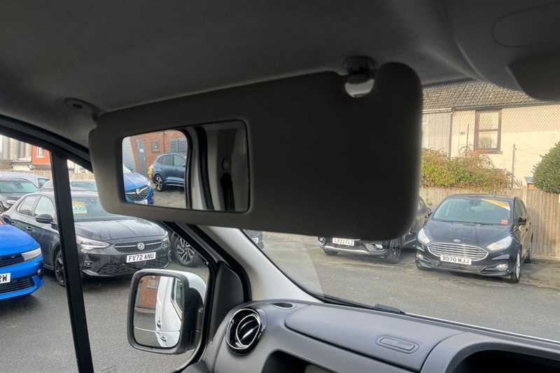 Used Vauxhall Vivaro 2017 for sale - 77146745: Photo 59