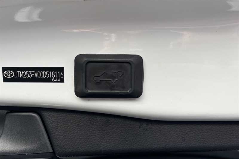 Used Toyota RAV4 2023 for sale - 77146480: Photo 39