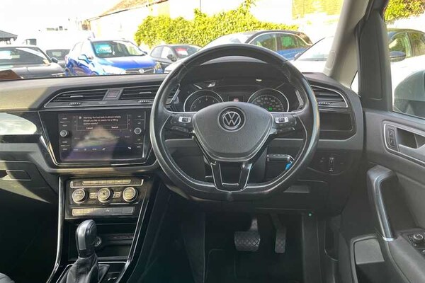 Used Volkswagen Touran 2020 for sale - 76168995: Photo 11