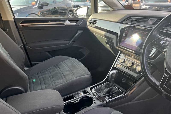 Used Volkswagen Touran 2020 for sale - 76168995: Photo 27