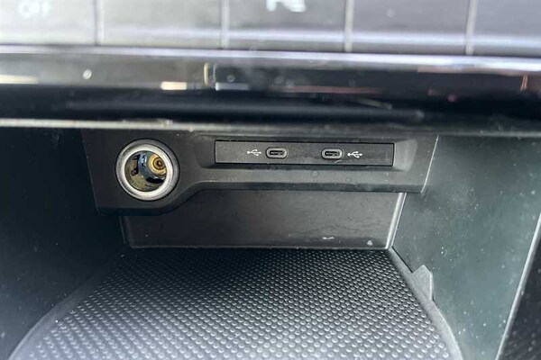 Used Volkswagen Touran 2020 for sale - 76168995: Photo 56