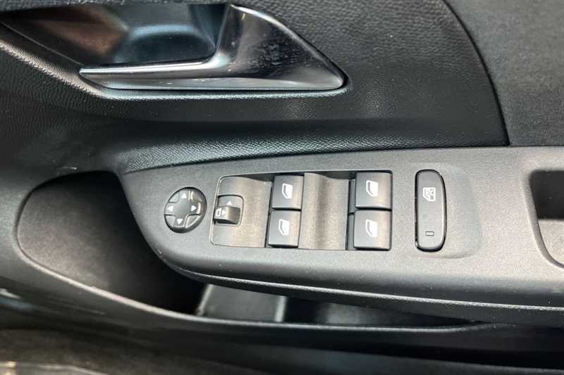 Used Vauxhall Corsa 2023 for sale - 76168986: Photo 16