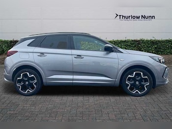 Used Vauxhall Grandland 2024 for sale - 76169004: Photo 2