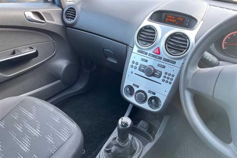 Used Vauxhall Corsa 2014 for sale - 77627811: Photo 14