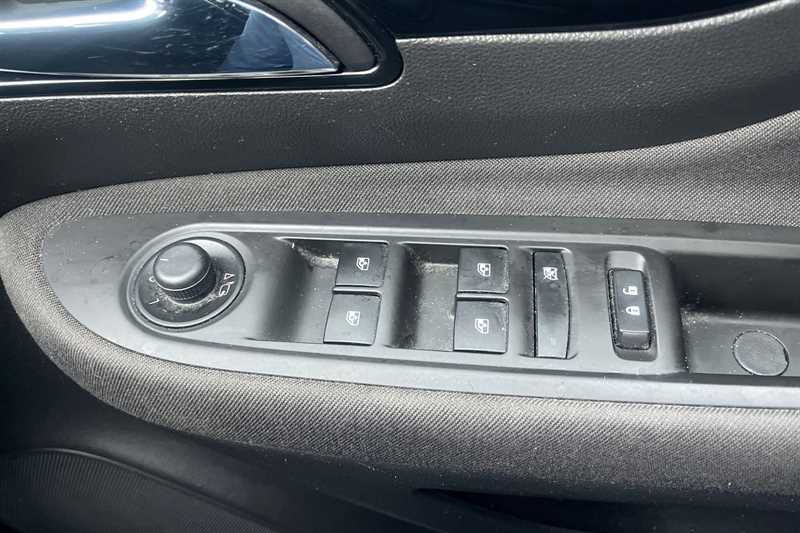 Used Vauxhall Mokka X 2017 for sale - 76540272: Photo 16