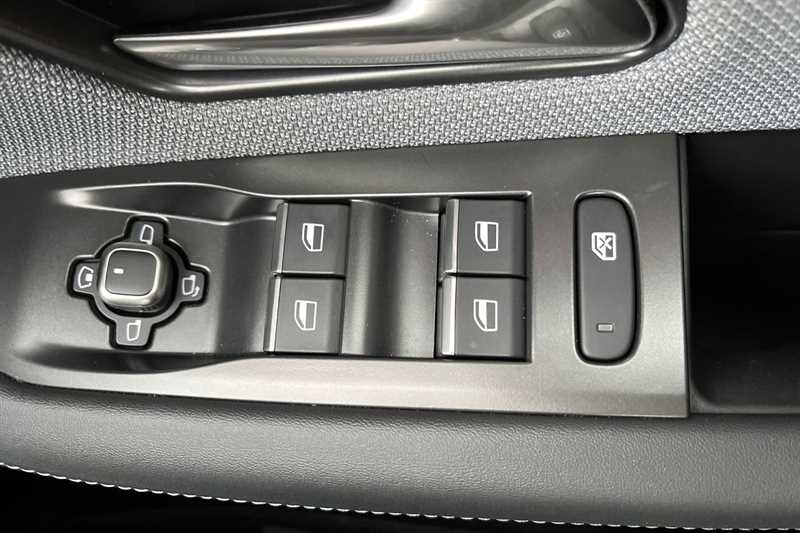 Used Vauxhall Grandland 2025 for sale - 77512927: Photo 16