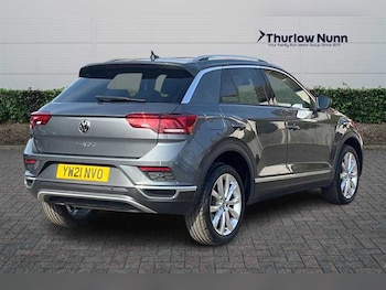 Used Volkswagen T-Roc 2021 for sale - 77927601: Photo