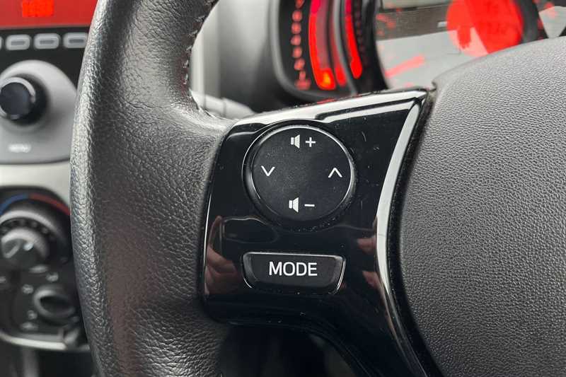 Used Toyota AYGO 2017 for sale - 77513262: Photo 21