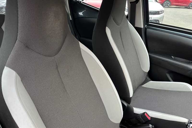 Used Toyota AYGO 2017 for sale - 77513262: Photo 33