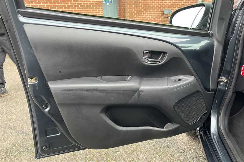 Used Toyota AYGO 2017 for sale - 77513262: Photo 37