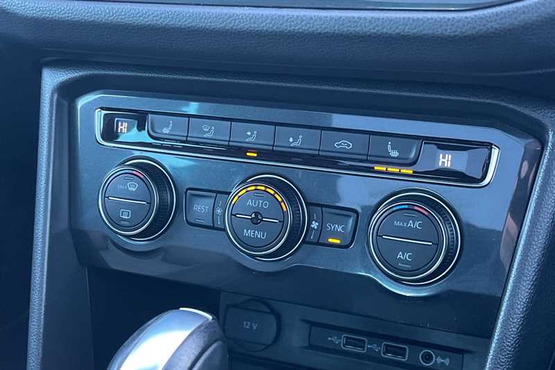 Used Volkswagen Tiguan 2019 for sale - 77146053: Photo 15