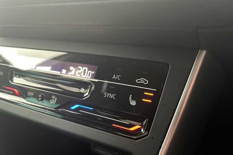 Used Volkswagen Taigo 2022 for sale - 76390262: Photo 31