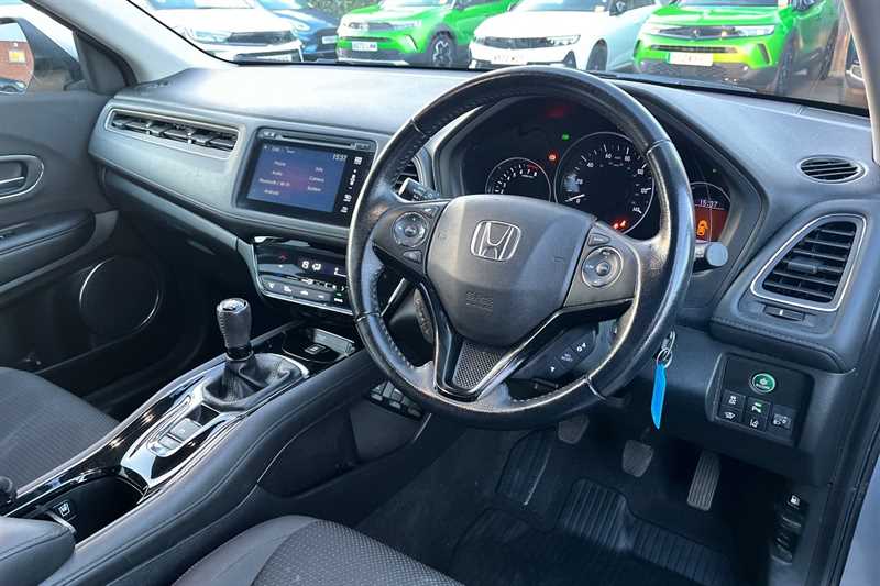 Used Honda HR-V 2018 for sale - 76731802: Photo 10