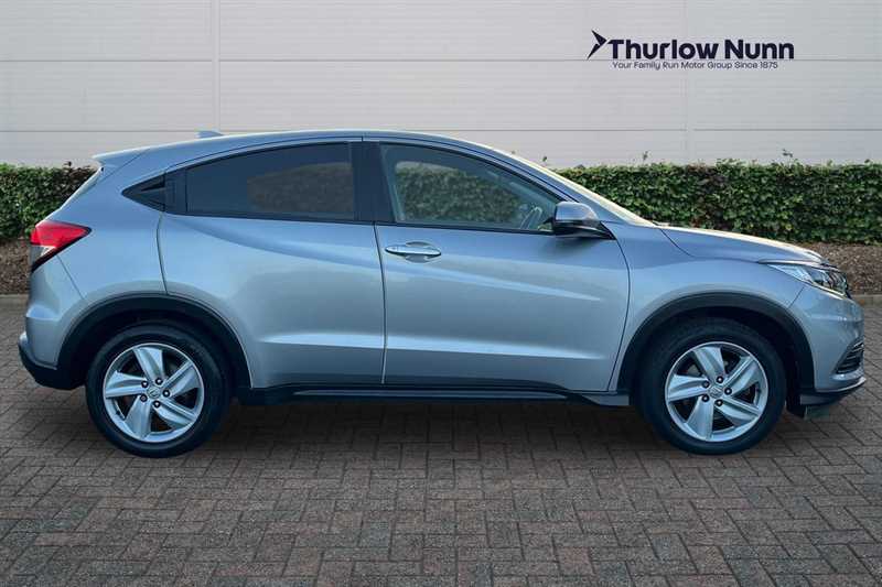 Used Honda HR-V 2018 for sale - 76731802: Photo 2