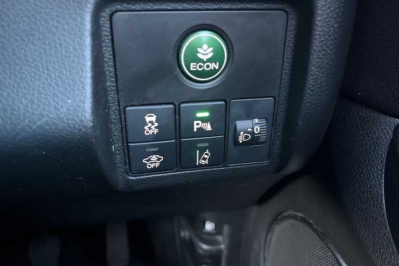 Used Honda HR-V 2018 for sale - 76731802: Photo 26