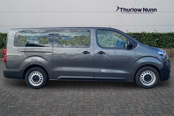 Used Vauxhall Vivaro Life 2022 for sale - 76204290: Photo 2