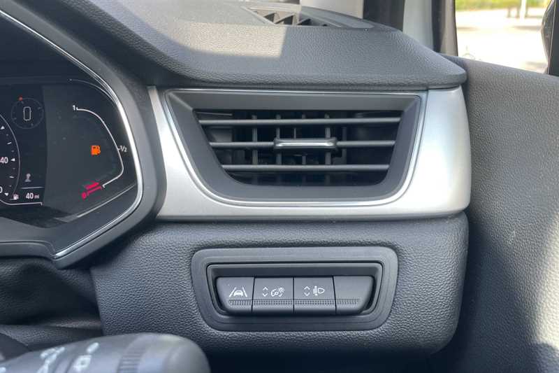 Used Renault Captur 2022 for sale - 76773629: Photo 28