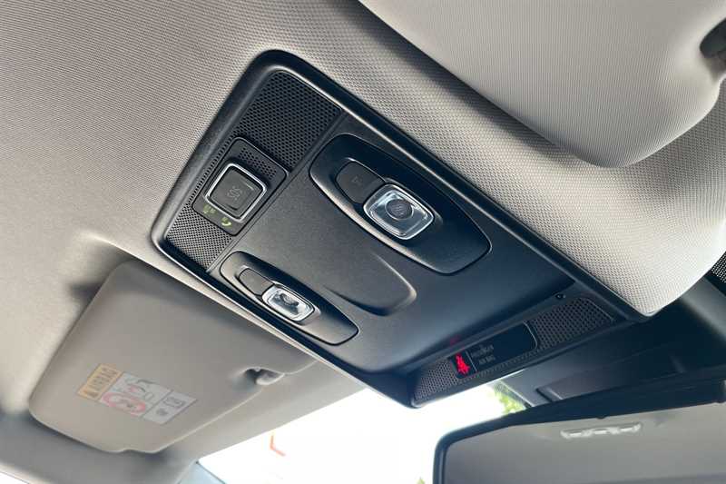 Used Renault Captur 2022 for sale - 76773629: Photo 29