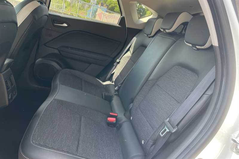 Used Renault Captur 2022 for sale - 76773629: Photo 37