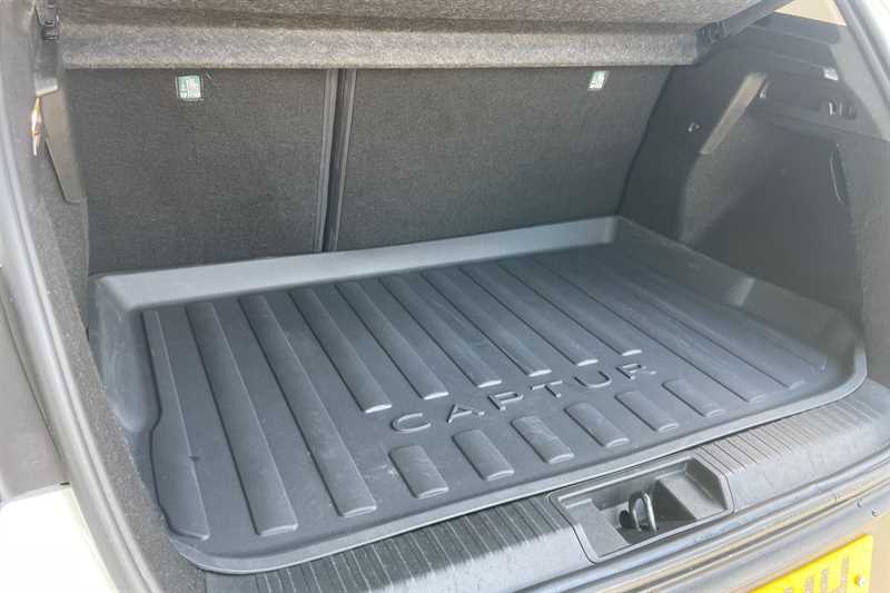 Used Renault Captur 2022 for sale - 76773629: Photo 42