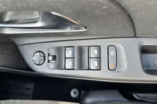Used Vauxhall Corsa 2022 for sale - 76204359: Photo 16
