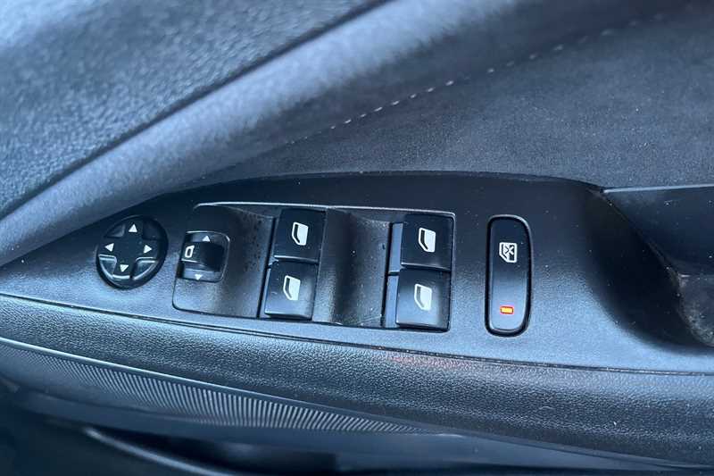 Used Vauxhall Crossland 2022 for sale - 76204301: Photo 16