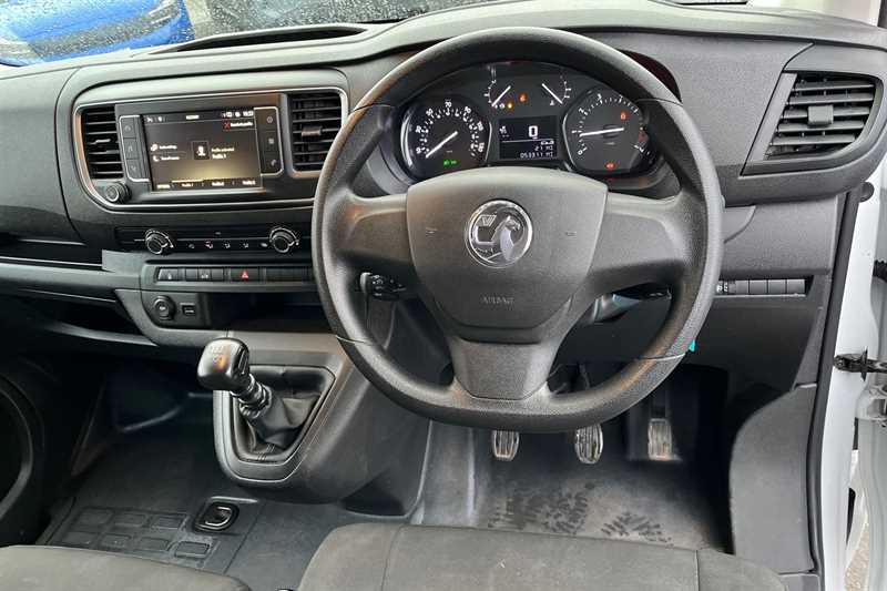 Used Vauxhall Vivaro 2023 for sale - 77471492: Photo 10