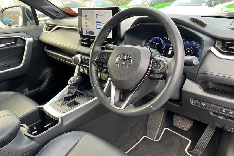 Used Toyota RAV4 2023 for sale - 76610096: Photo 10