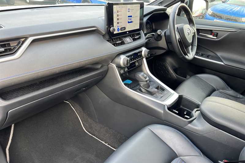 Used Toyota RAV4 2023 for sale - 76610096: Photo 13