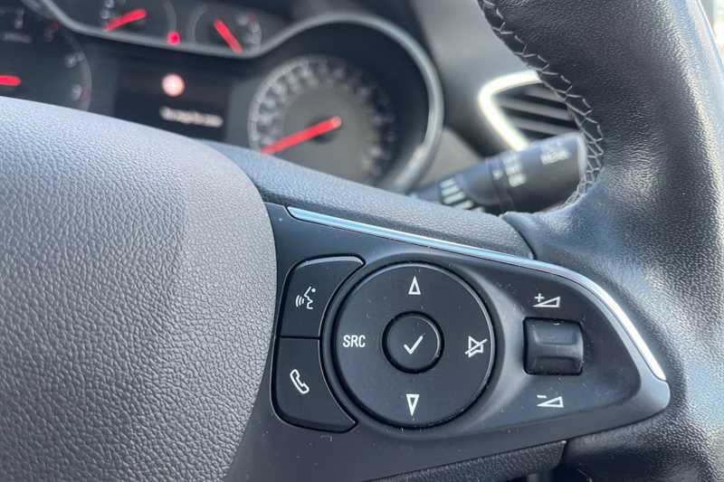 Used Vauxhall Crossland 2022 for sale - 76731812: Photo 22