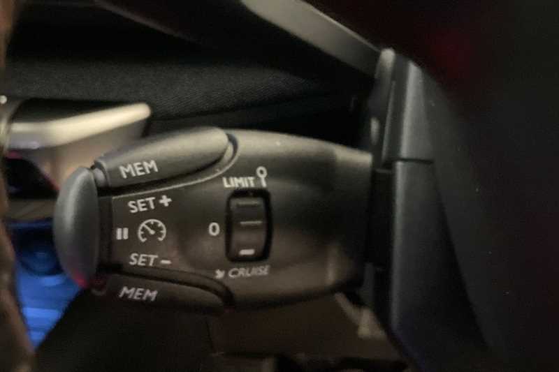 Used Peugeot 5008 2018 for sale - 77971984: Photo 28
