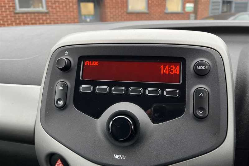 Used Toyota AYGO 2017 for sale - 77471650: Photo 18