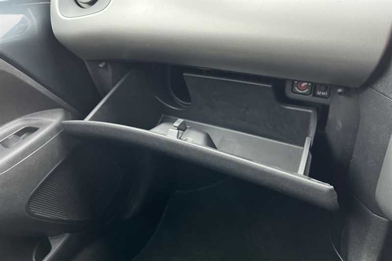 Used Toyota AYGO 2017 for sale - 77471650: Photo 58