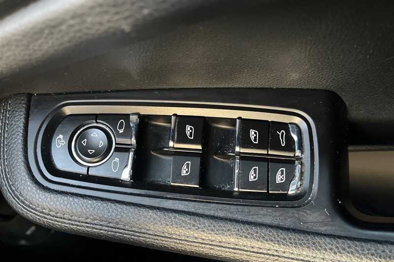 Used Porsche Macan 2020 for sale - 77471508: Photo 16