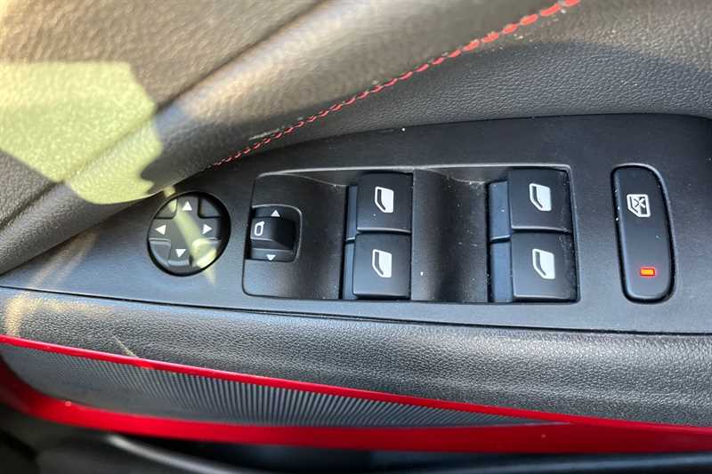 Used Vauxhall Crossland 2024 for sale - 77471938: Photo 16