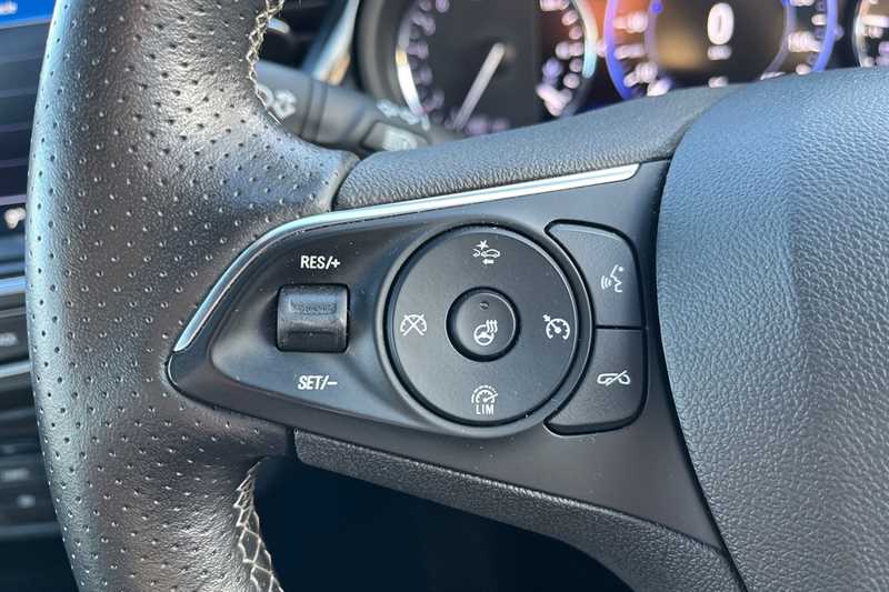 Used Vauxhall Insignia 2019 for sale - 76842340: Photo 21