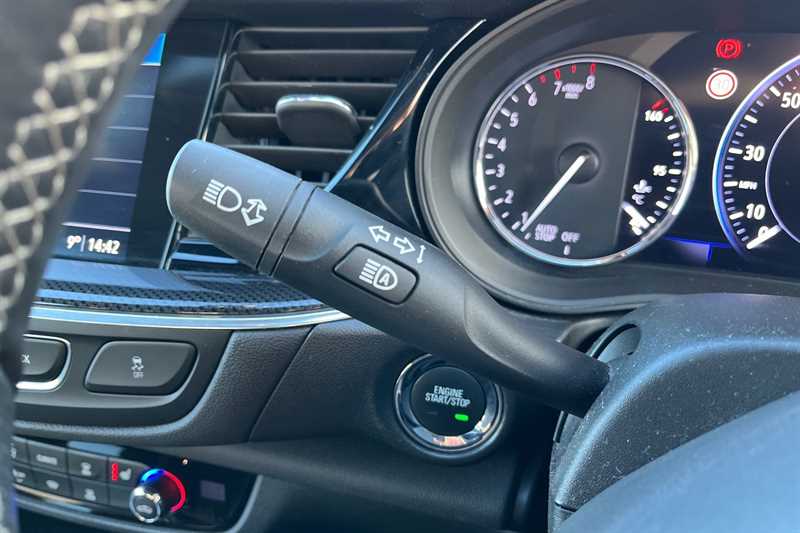 Used Vauxhall Insignia 2019 for sale - 76842340: Photo 29