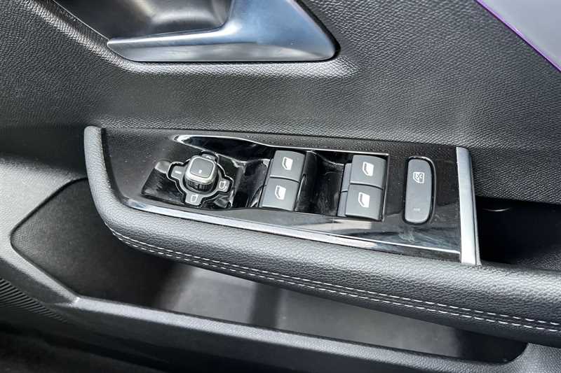 Used Vauxhall Astra 2023 for sale - 77471093: Photo 16