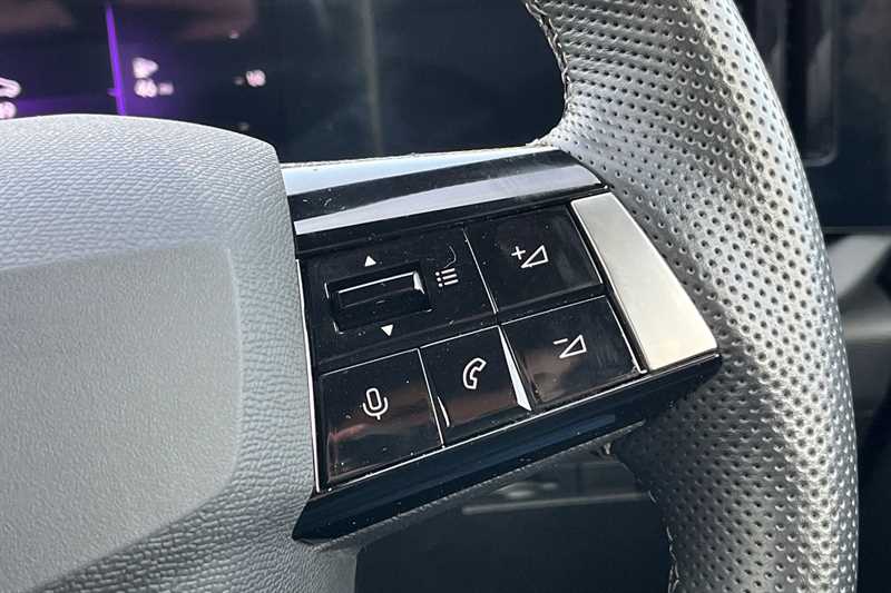 Used Vauxhall Astra 2023 for sale - 77471093: Photo 22