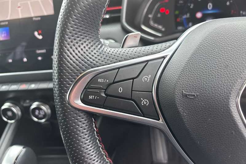 Used Renault Clio 2020 for sale - 77513230: Photo 21