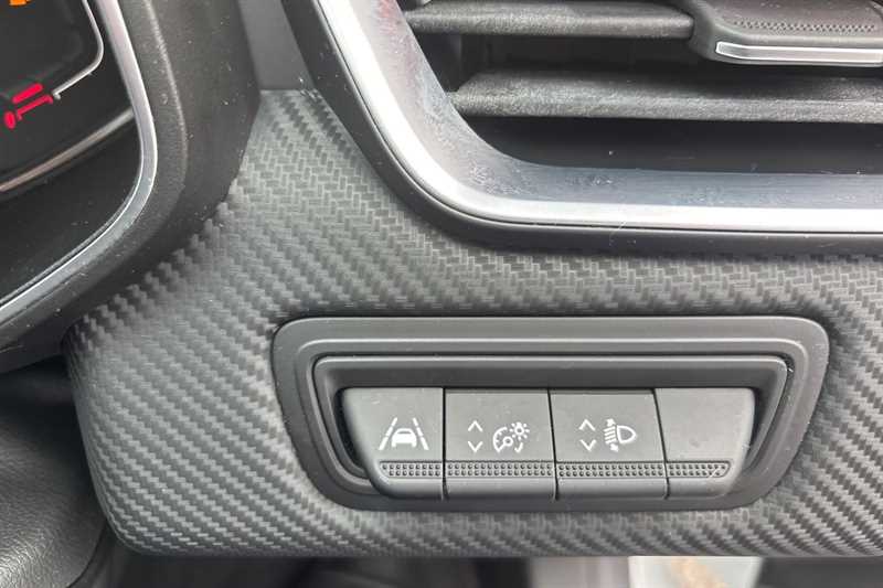 Used Renault Clio 2020 for sale - 77513230: Photo 43