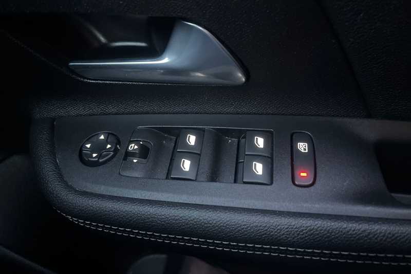 Used Vauxhall Mokka Electric 2024 for sale - 76328417: Photo 16