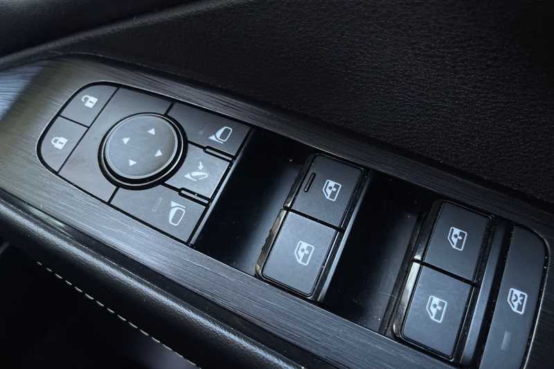 Used Nissan Qashqai 2023 for sale - 76140525: Photo 32