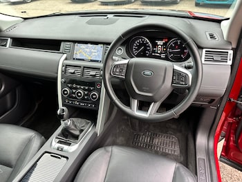 Used Land Rover Discovery Sport 2015 for sale - 75575729: Photo