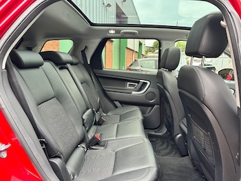 Used Land Rover Discovery Sport 2015 for sale - 75575729: Photo